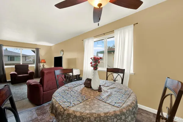 $300,000 | 1941 Aletha Lane, Unit 4, Vacaville, CA 95687