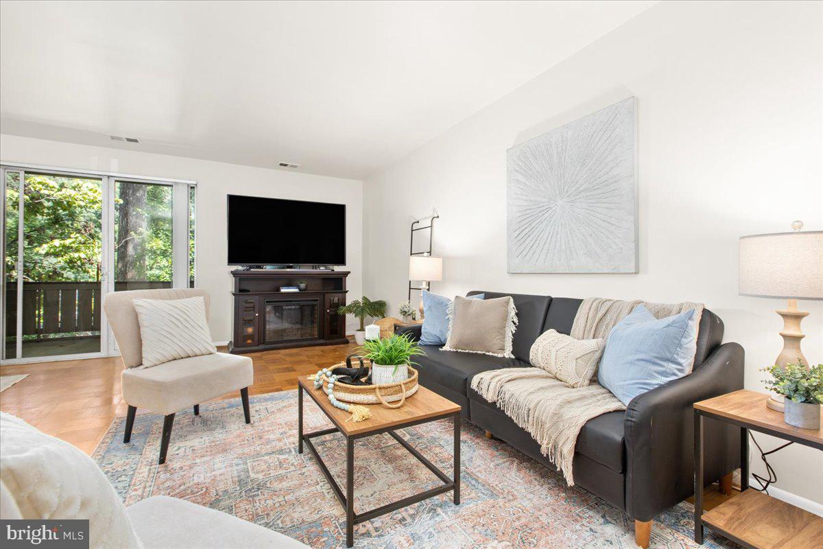 117 Cross Keys Road, Unit D Baltimore, MD 21210 - Photo 8 of 25 Gallery Image 8