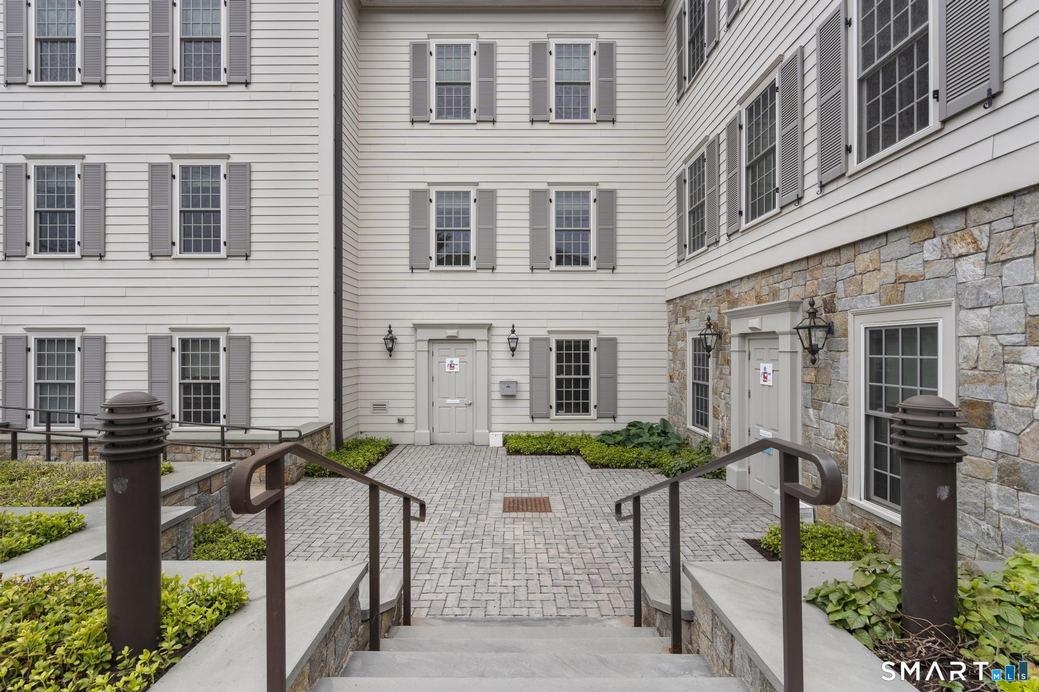 745 Boston Post Road, Unit 1 Darien, CT 06820 - Photo 4 of 32