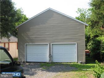 3208 Old School Road Pennsburg, PA 18073 - Photo 2 of 2 Garage
