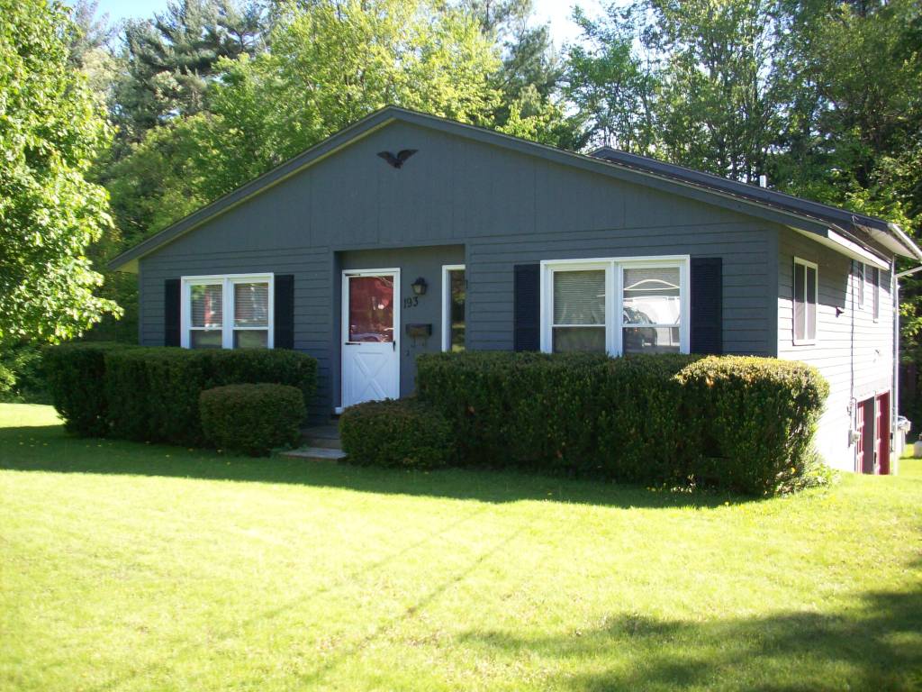193 Bridges Road Williamstown, MA 01267 - Photo 1 of 7 Front