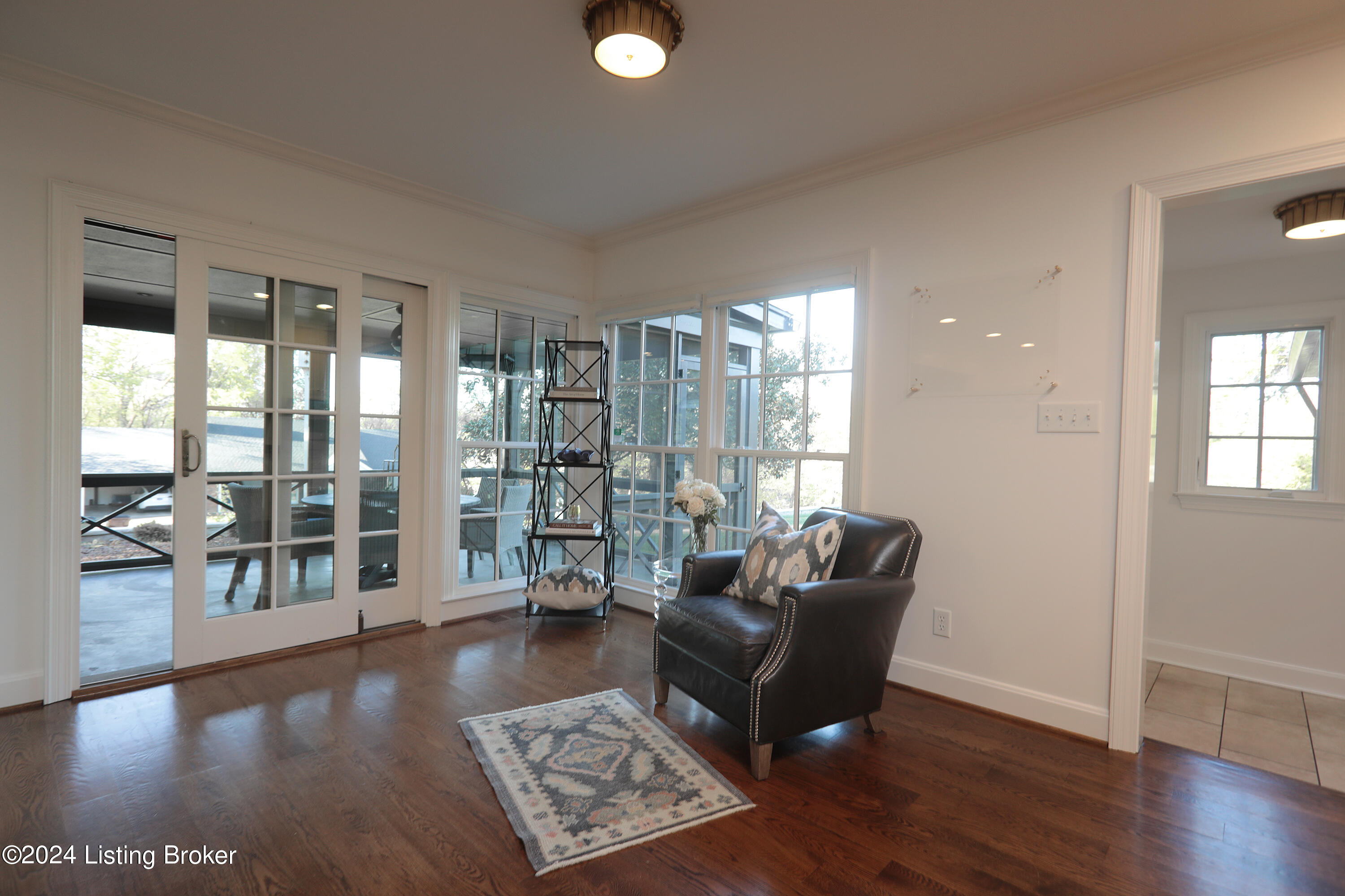 2000 High Ridge Road Louisville, KY 40207 - Photo 29 of 99 2000_High_Ridge_037