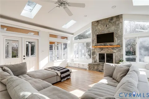 $899,950 | 2841 Braidwood Road, Richmond, VA 23225