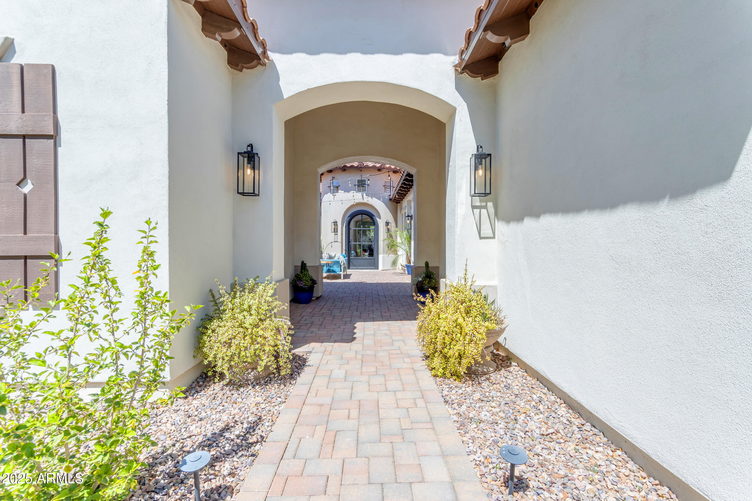 2820 Page Court Gilbert, AZ 85234 - Photo 11 of 109 Page Front Entry