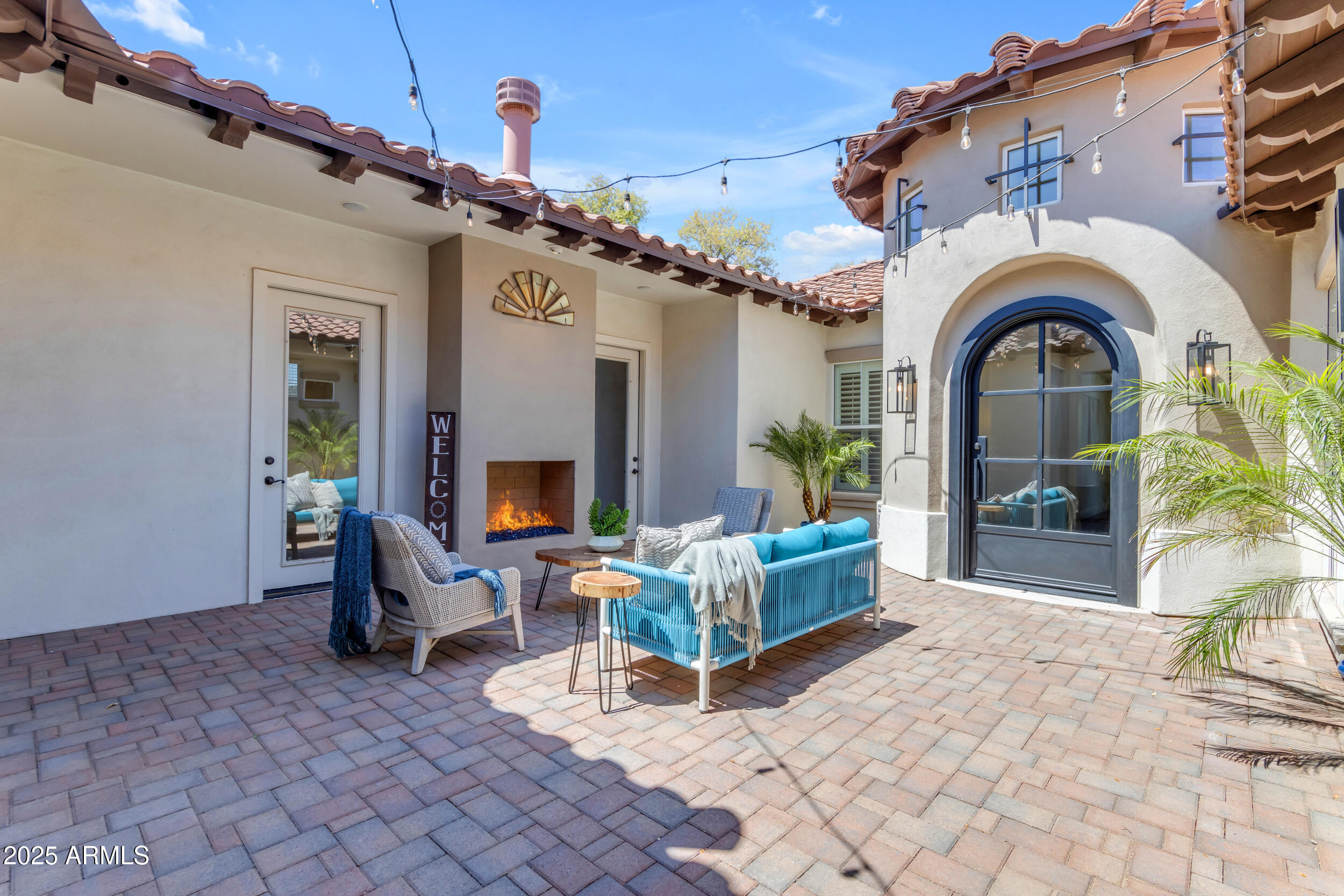 2820 Page Court Gilbert, AZ 85234 - Photo 13 of 109 Page Front Courtyard
