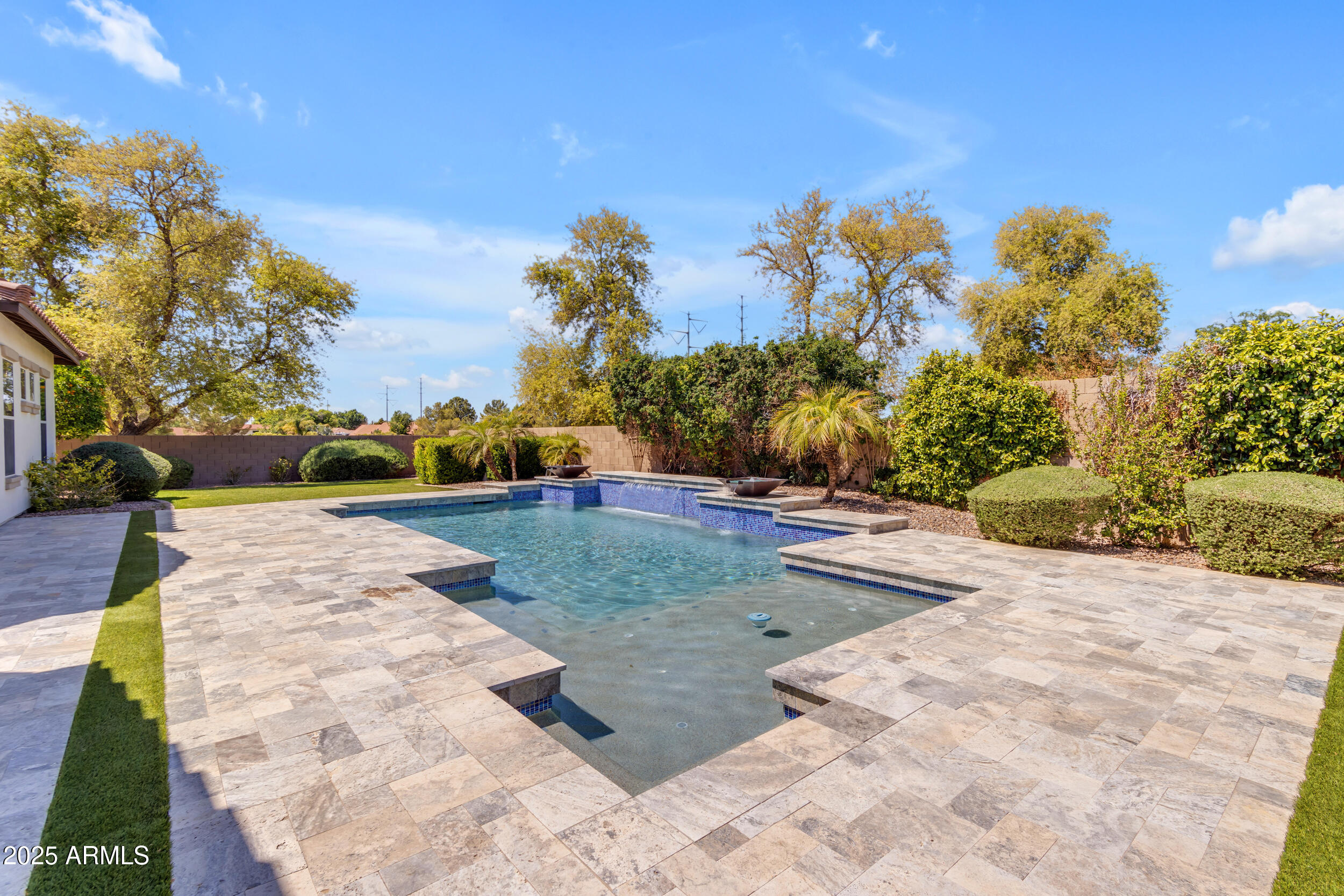 2820 Page Court Gilbert, AZ 85234 - Photo 79 of 109 Travertine Pavers