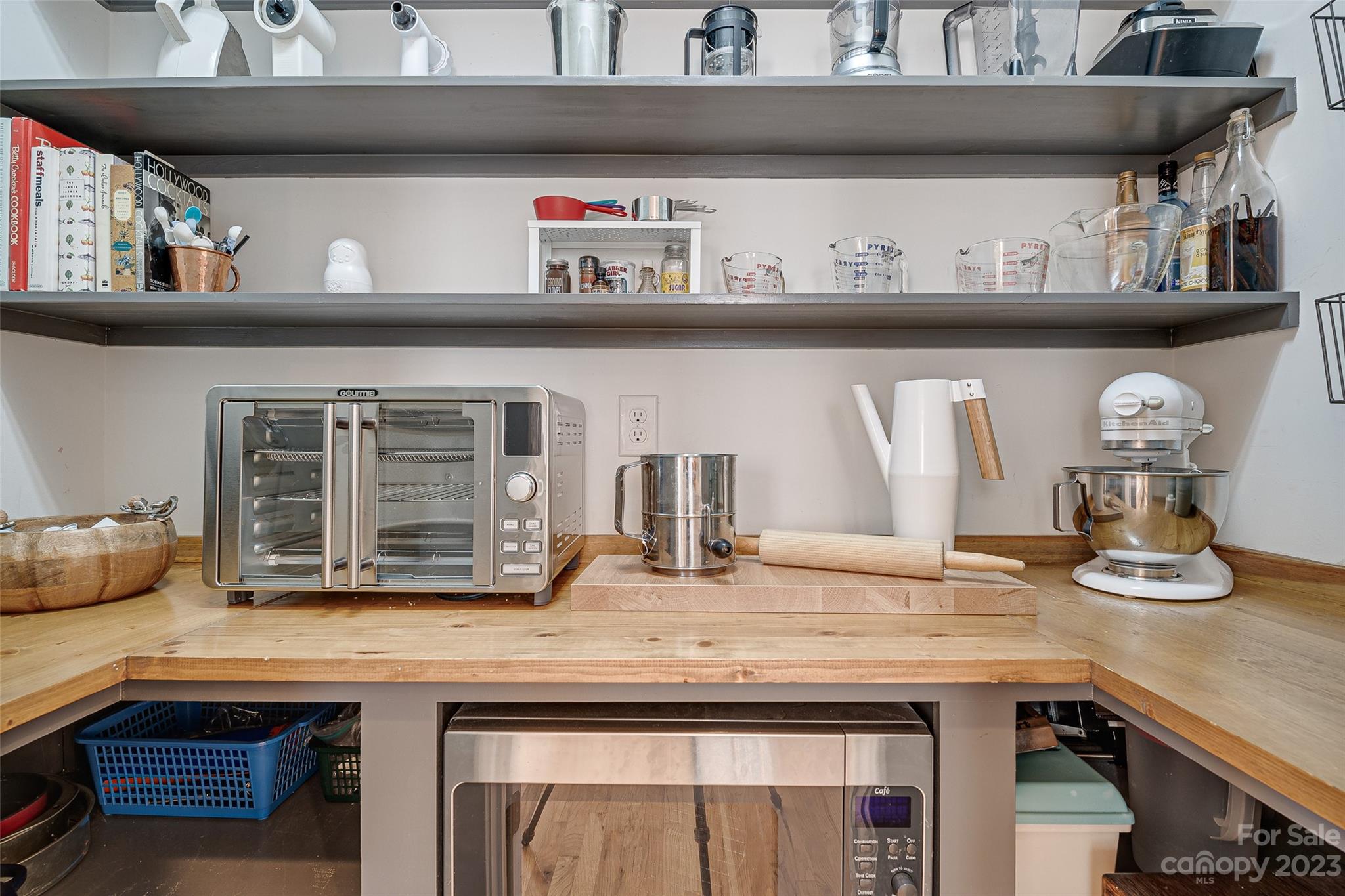 664 Bluff Loop Road Rock Hill, SC 29730 - Photo 14 of 26 a kitchen with a kitchen counter and cabinets