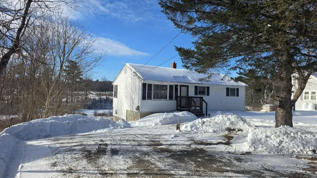 $239,900 | 332 Church Hill Road, Augusta, ME 04330