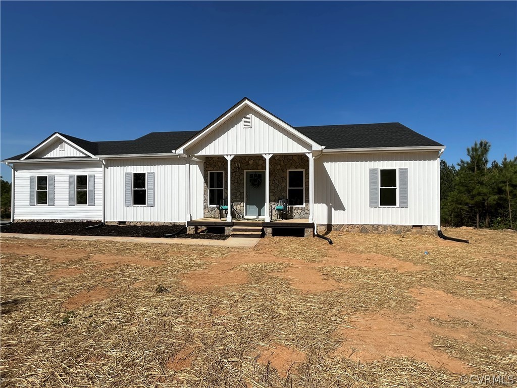 16464 Tyler Station Road Beaverdam, VA 23015 - Photo 1 of 42 a front view of a house with yard