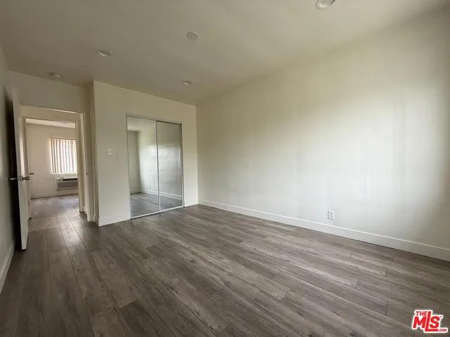 $2,150 | 13233 Oxnard Street, Unit 4, Van Nuys, CA 91401