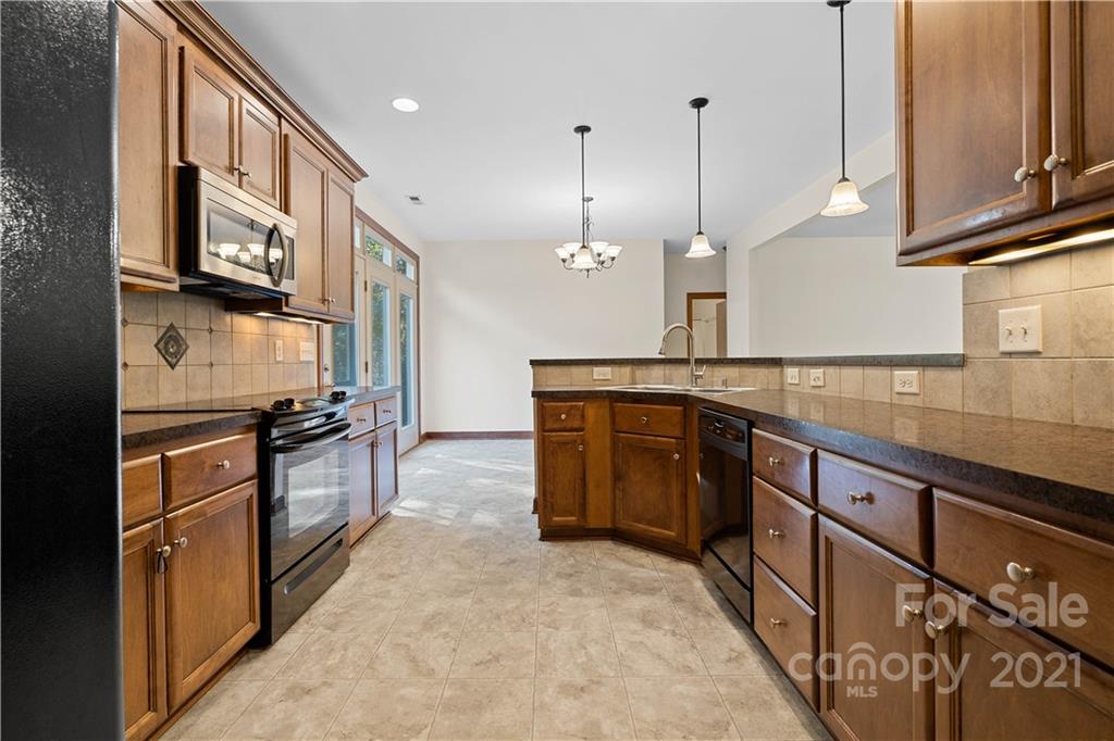 6401 Old Ridge Road Waxhaw, NC 28173 - Photo 9 of 46 Gallery Image 9