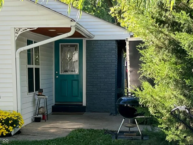 $194,000 | 1529 Martin Street, Indianapolis, IN 46227