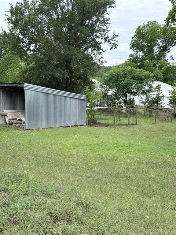 403 North Reagan Street Hamilton, TX 76531 - Photo 4 of 20