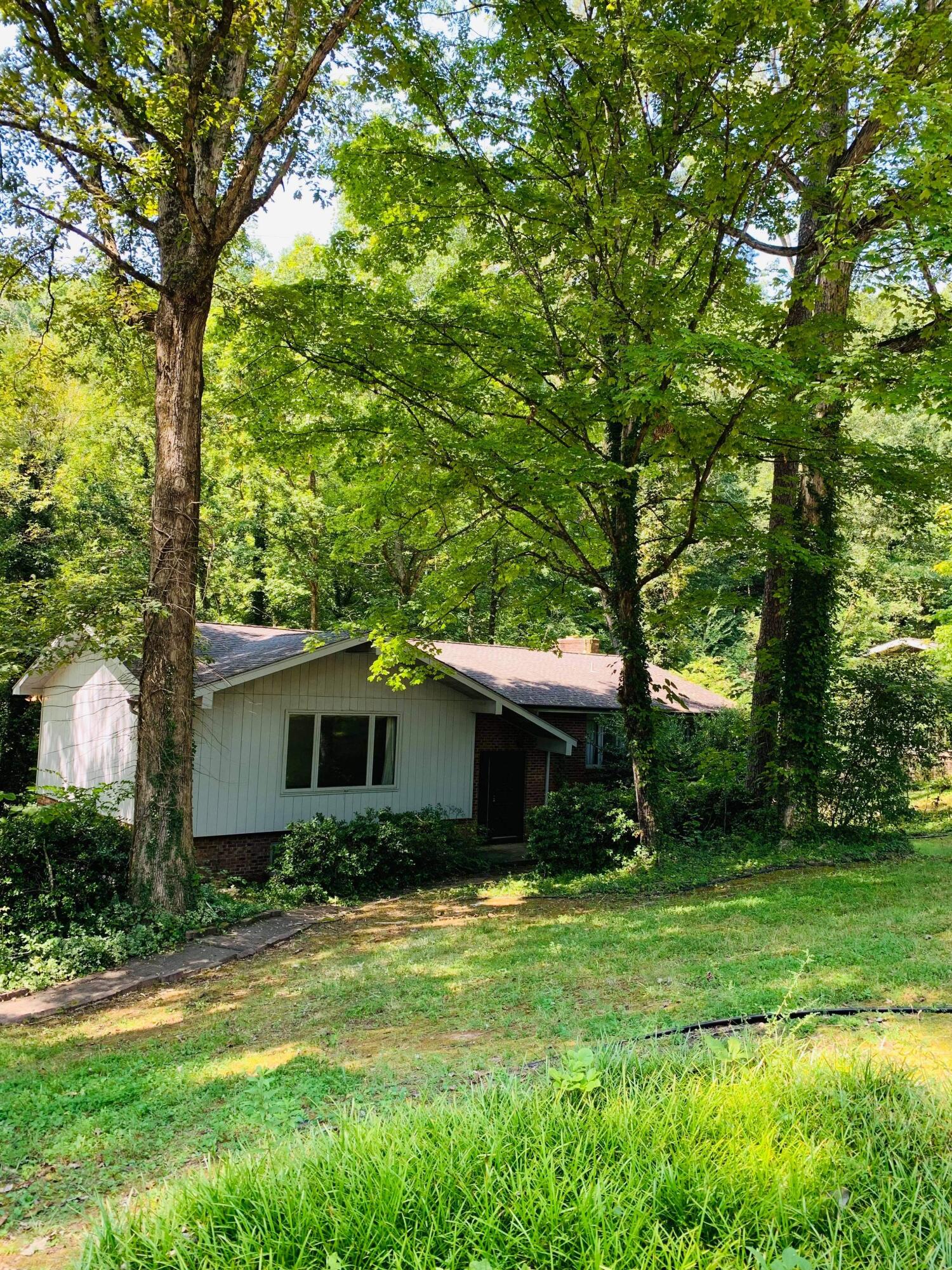 111 Balsam Road Oak Ridge, TN 37830 - Photo 1 of 6 IMG_0481