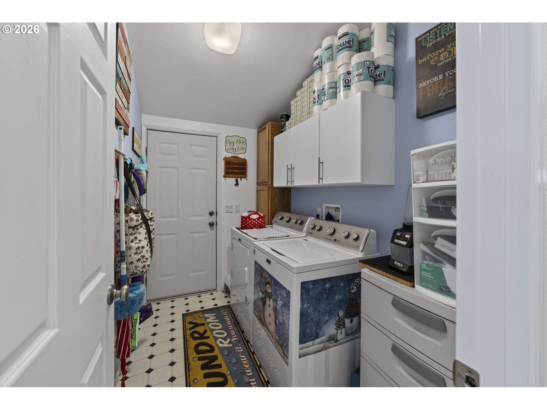 12290 Highway 126 Mapleton, OR 97453 - Photo 14 of 43 Laundry
