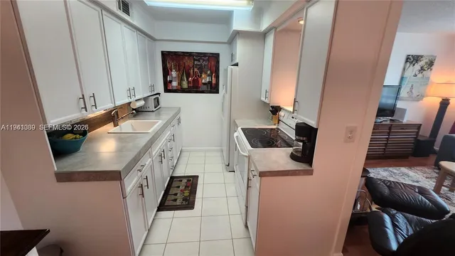 $110,000 | 2112 Newport U, Unit 2112, Deerfield Beach, FL 33442