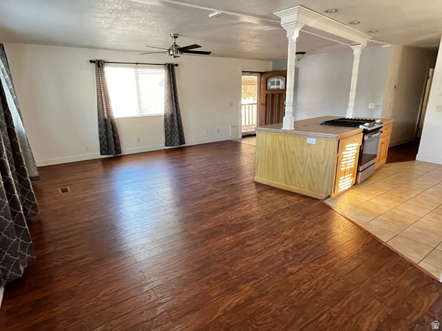 2875 North Hill Field Road, Unit 4 Layton, UT 84041 - Photo 4 of 26
