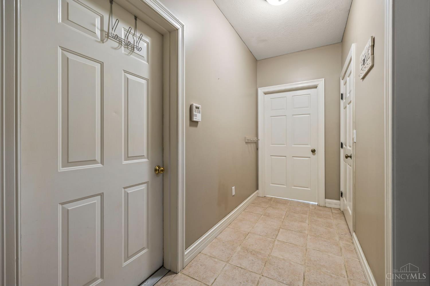 1675 Middletown Eaton Road Middletown, OH 45042 - Photo 16 of 45