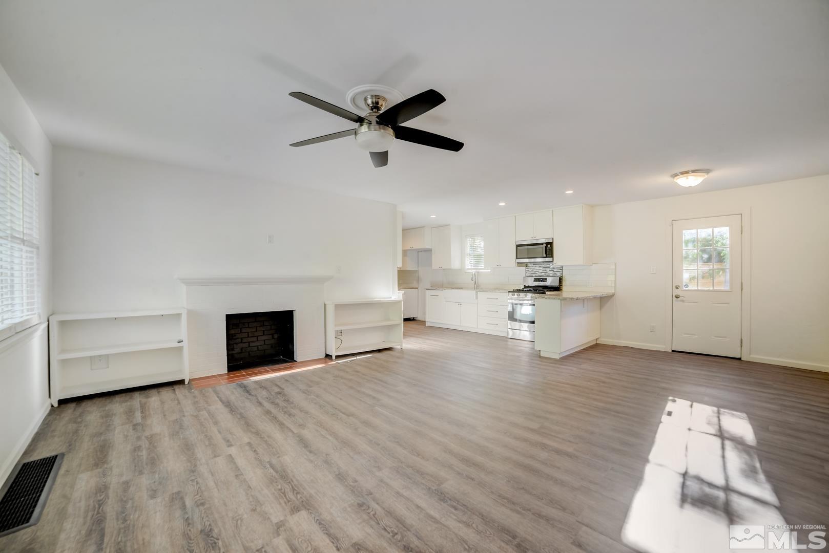 2750 West Moana Lane Reno, NV 89509 - Photo 3 of 33 Photo 3
