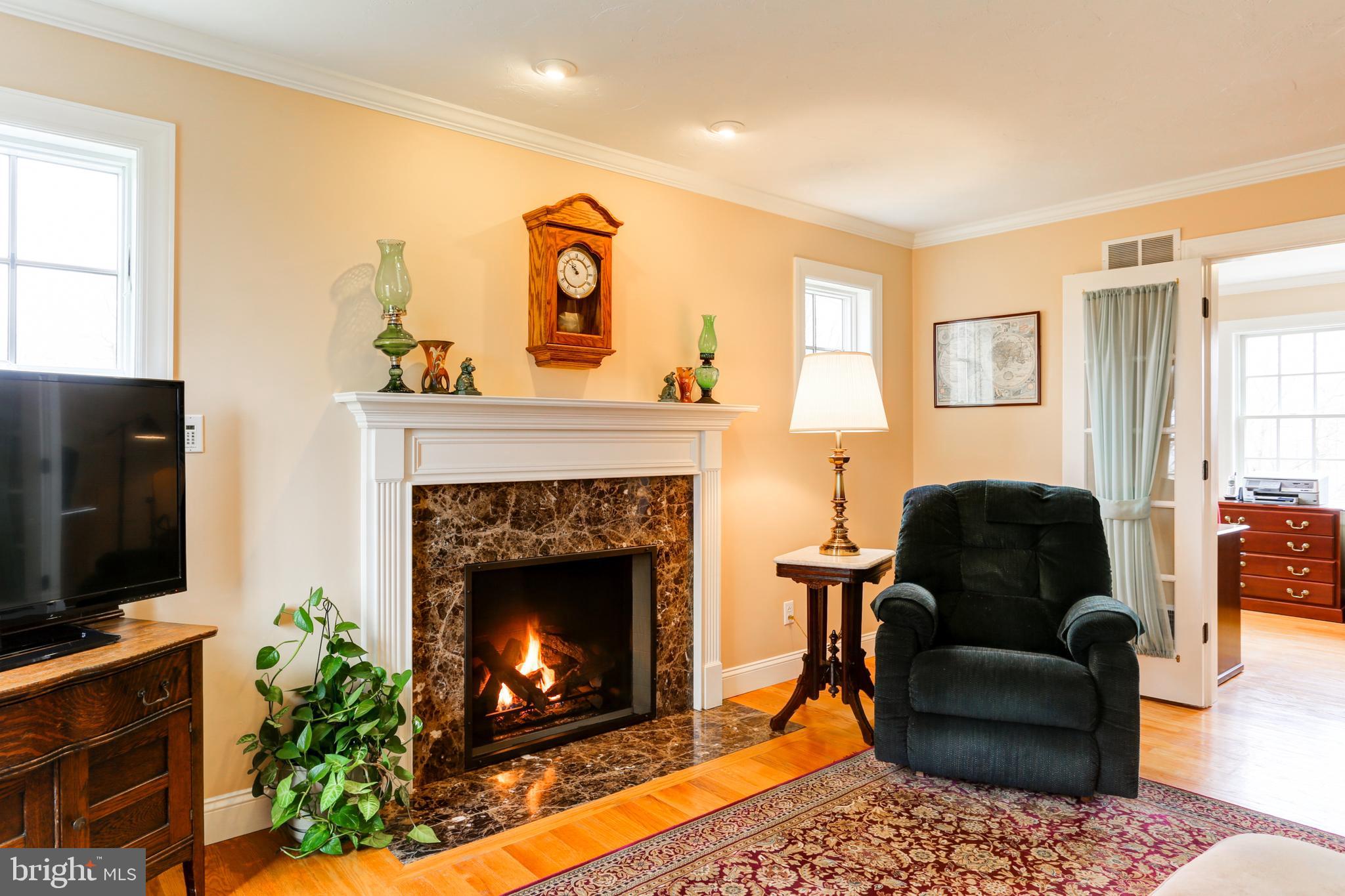 667 South River Road Halifax, PA 17032 - Photo 8 of 82 Living room
