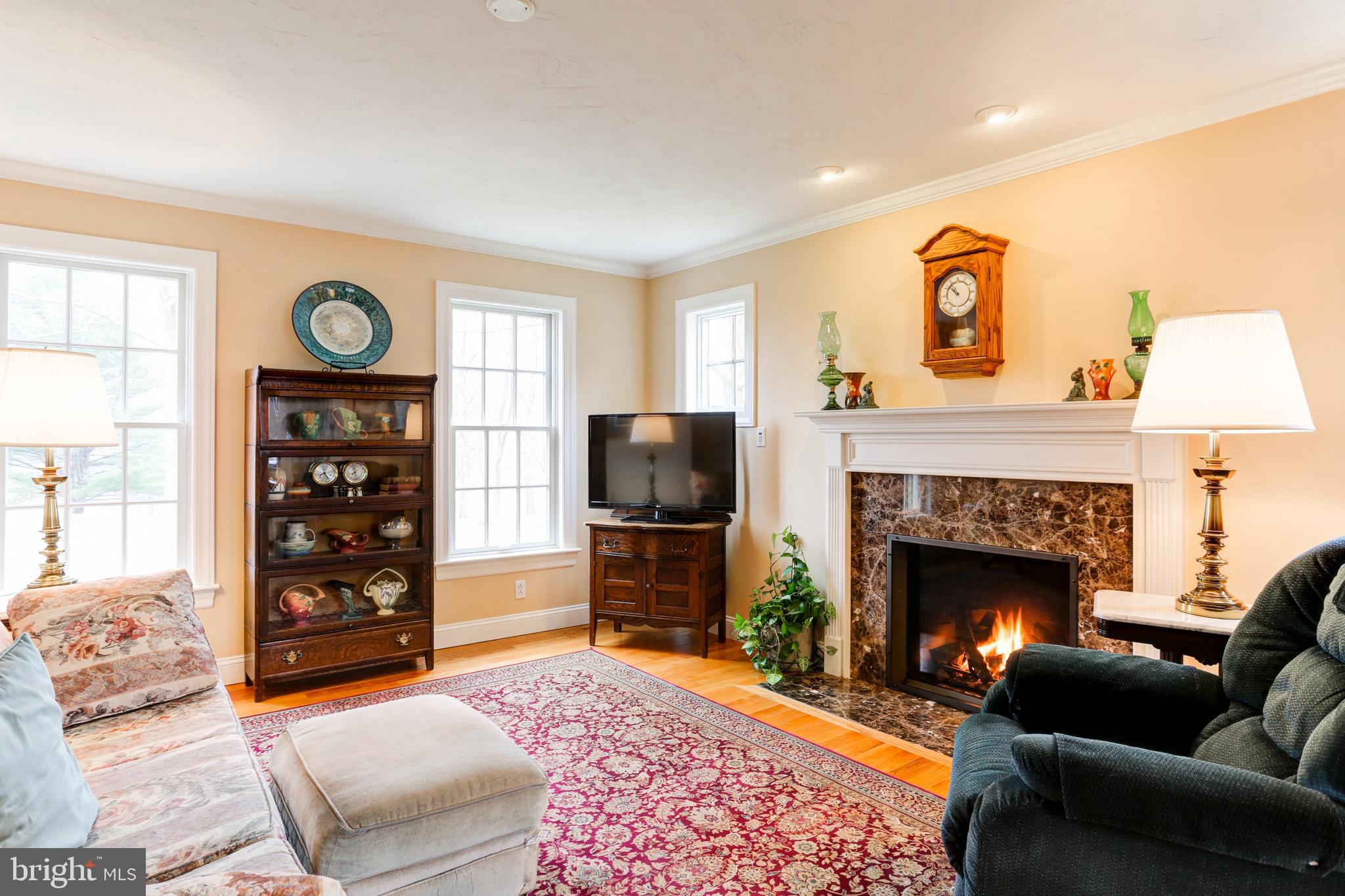 667 South River Road Halifax, PA 17032 - Photo 10 of 82 Living room