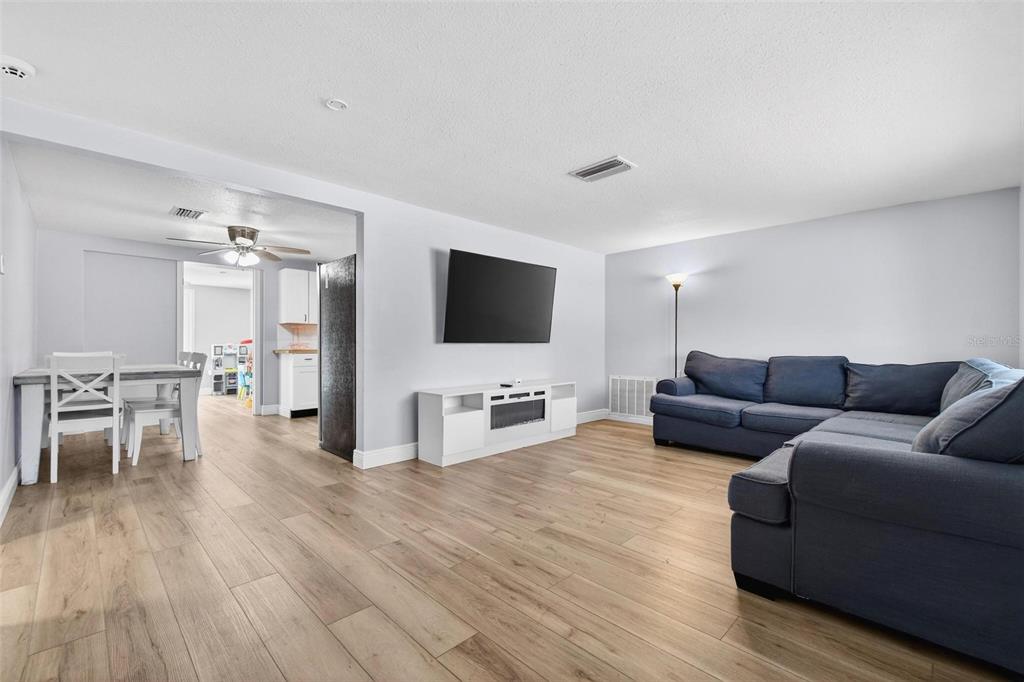 5346 Riddle Road Holiday, FL 34690 - Photo 4 of 25