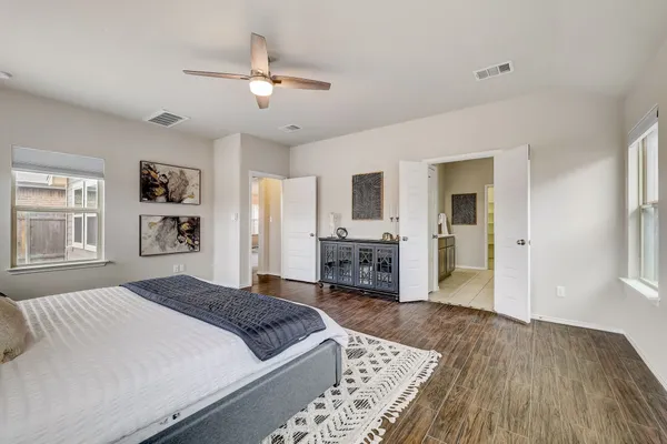 $2,400 | 212 Durata Drive, San Marcos, TX 78666