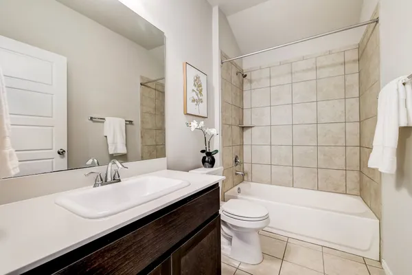 $2,400 | 212 Durata Drive, San Marcos, TX 78666