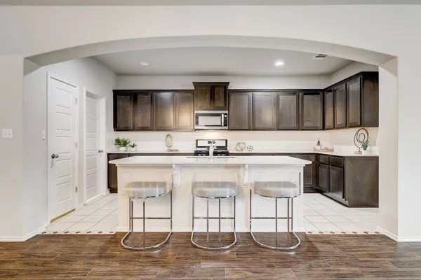 $2,400 | 212 Durata Drive, San Marcos, TX 78666