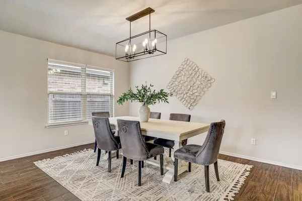 $2,400 | 212 Durata Drive, San Marcos, TX 78666