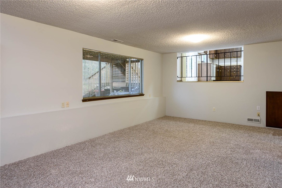 2307 Southeast 21st Street Renton, WA 98055 - Photo 18 of 22