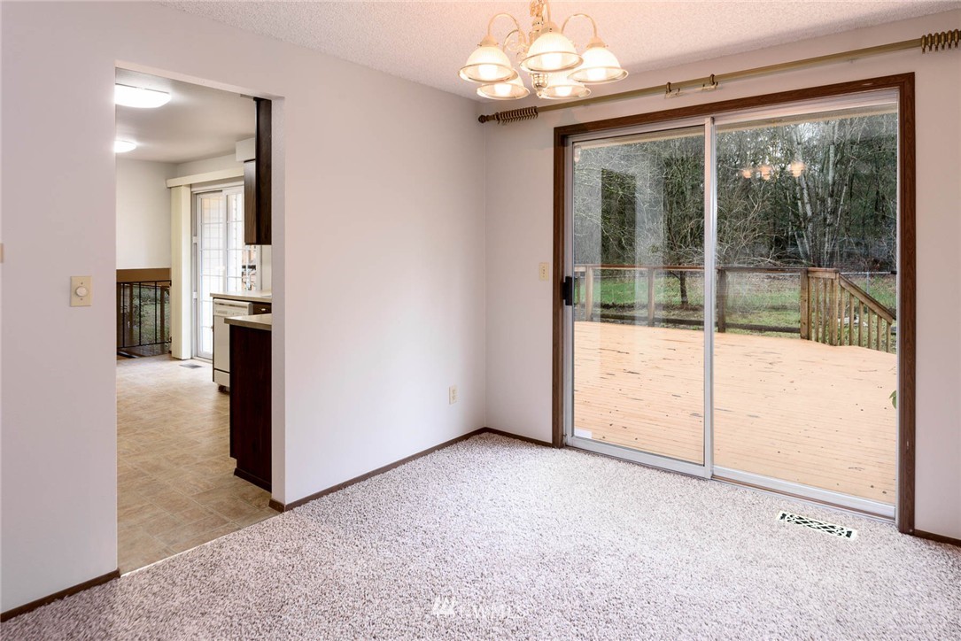 2307 Southeast 21st Street Renton, WA 98055 - Photo 8 of 22