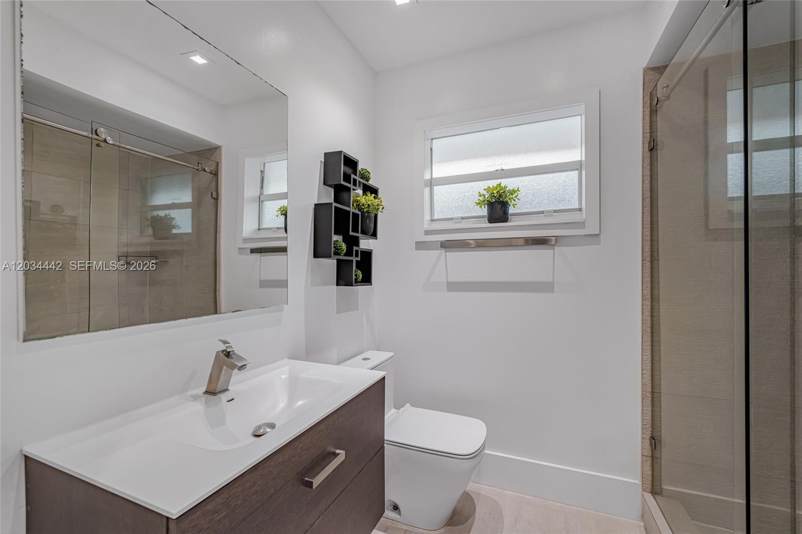 15932 Southwest 101st Terrace Miami, FL 33196 - Photo 17 of 40