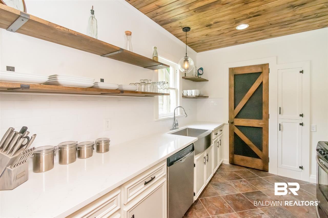 12 South Street Mobile, AL 36606 - Photo 6 of 26