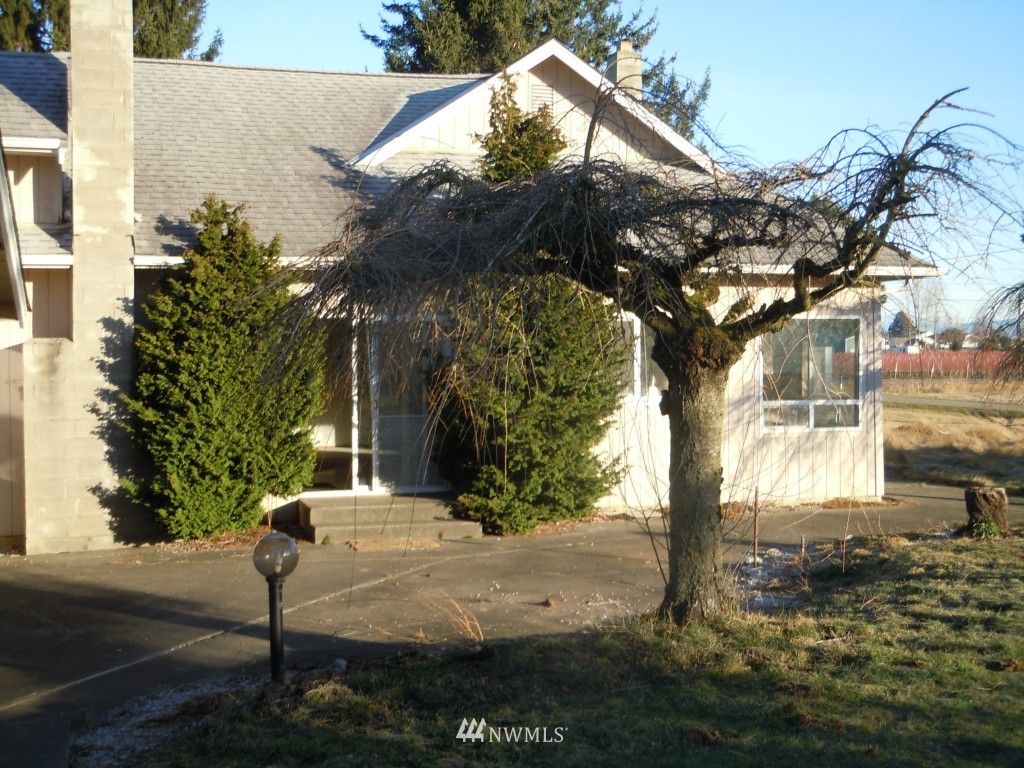 405 East Hemmi Road Lynden, WA 98264 - Photo 2 of 24 Gallery Image 2