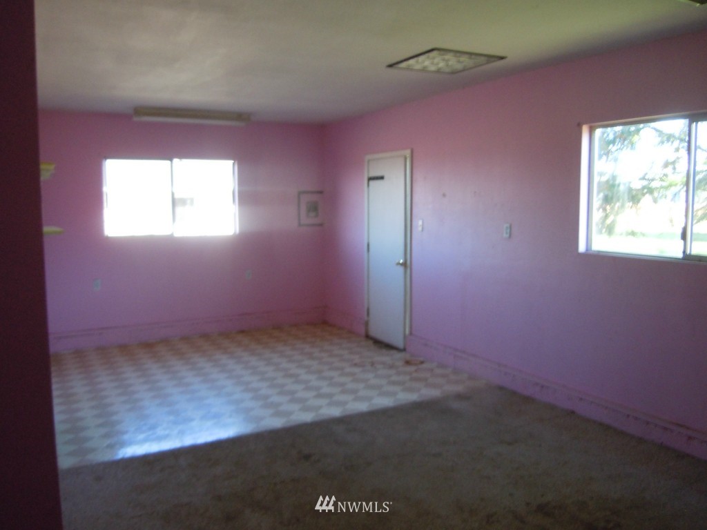 405 East Hemmi Road Lynden, WA 98264 - Photo 15 of 24 Gallery Image 15