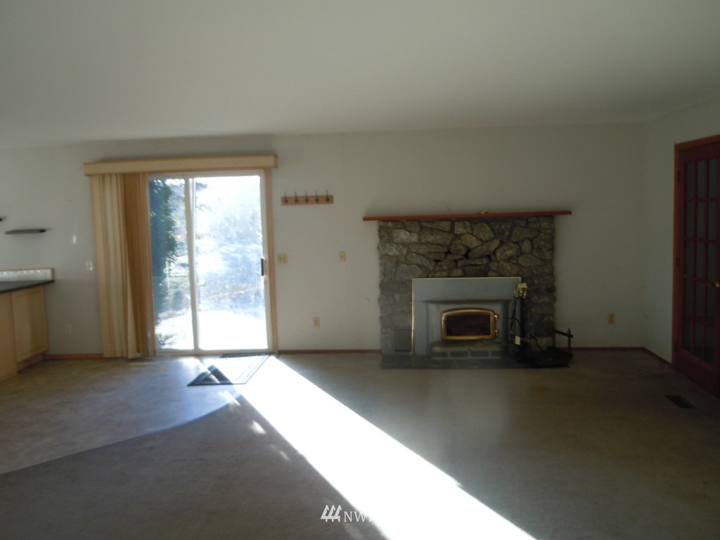 405 East Hemmi Road Lynden, WA 98264 - Photo 6 of 24 Gallery Image 6