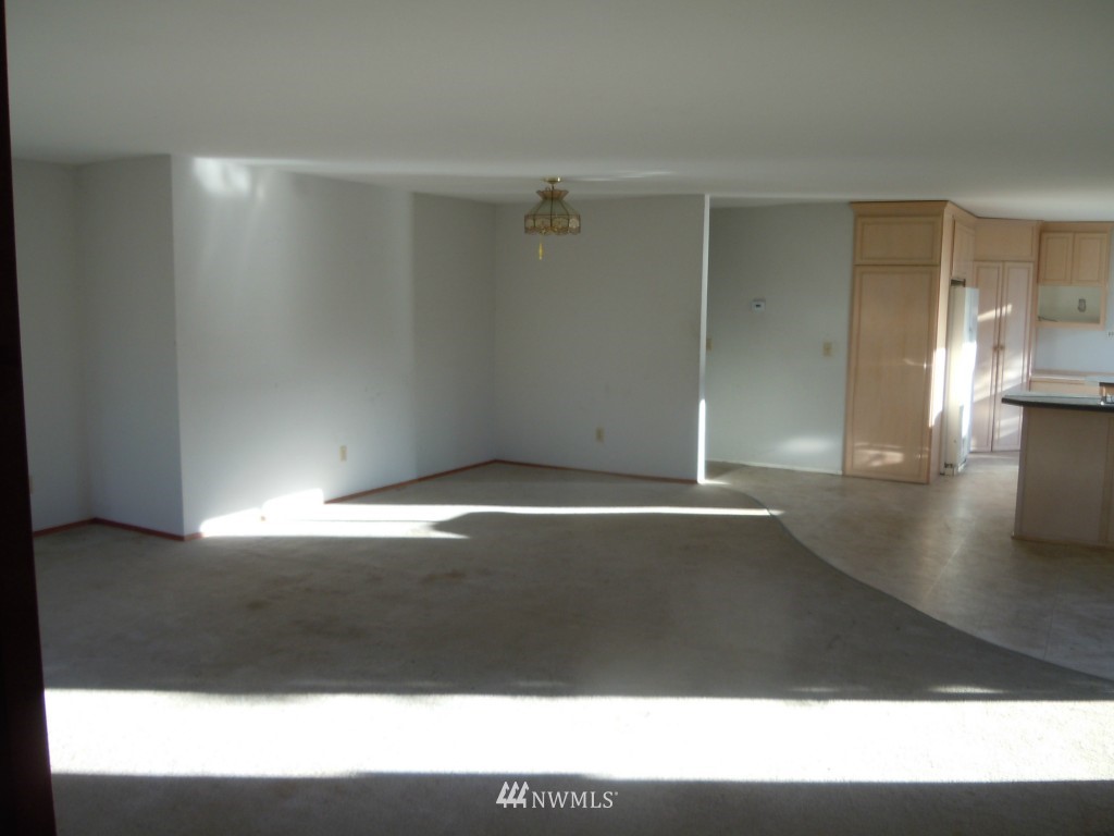 405 East Hemmi Road Lynden, WA 98264 - Photo 9 of 24 Gallery Image 9