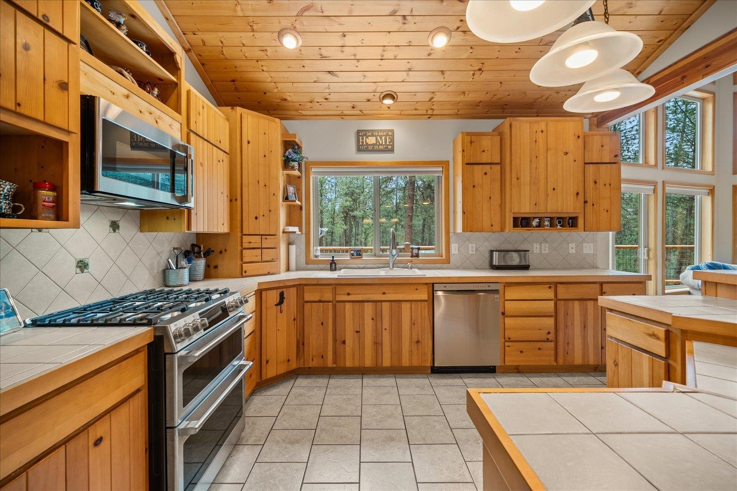 9114 South Thomas Mallen Road Cheney, WA 99004 - Photo 8 of 50