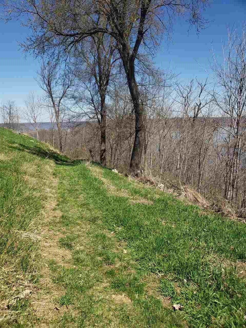 Lot 27 Country Squire Lane, Unit GRAND RIVER BLUFFS Dubuque, IA 52001 - Photo 14 of 15 Gallery Image 14