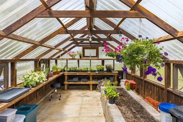 $1,500,000 | 166 County Road 2112, Pittsburg, TX 75686