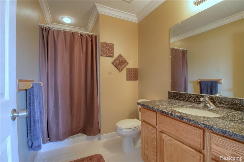 50749 Raintree Circle Chesterfield, MI 48047 - Photo 13 of 22