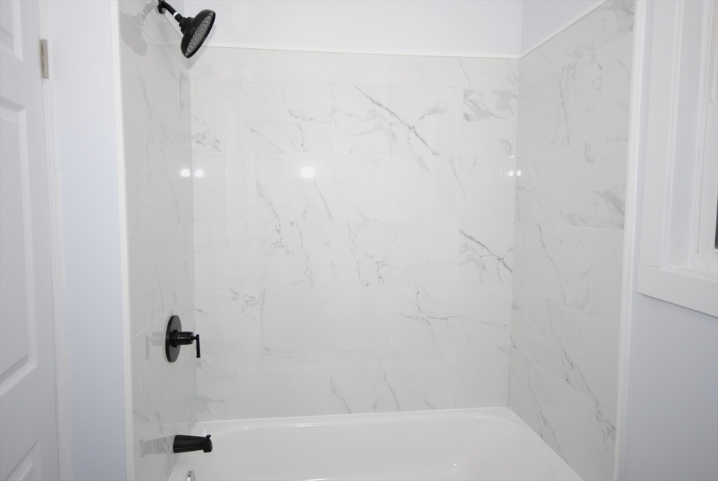 72 Hall Street Springfield, MA 01108 - Photo 12 of 36