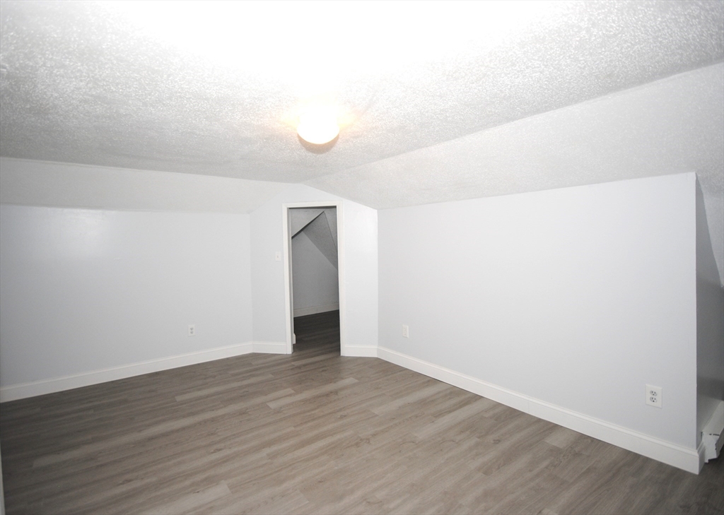 72 Hall Street Springfield, MA 01108 - Photo 34 of 36