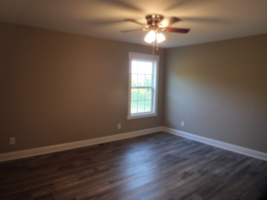 2563 Prospect Road Northeast Dalton, GA 30721 - Photo 5 of 12 Gallery Image 5