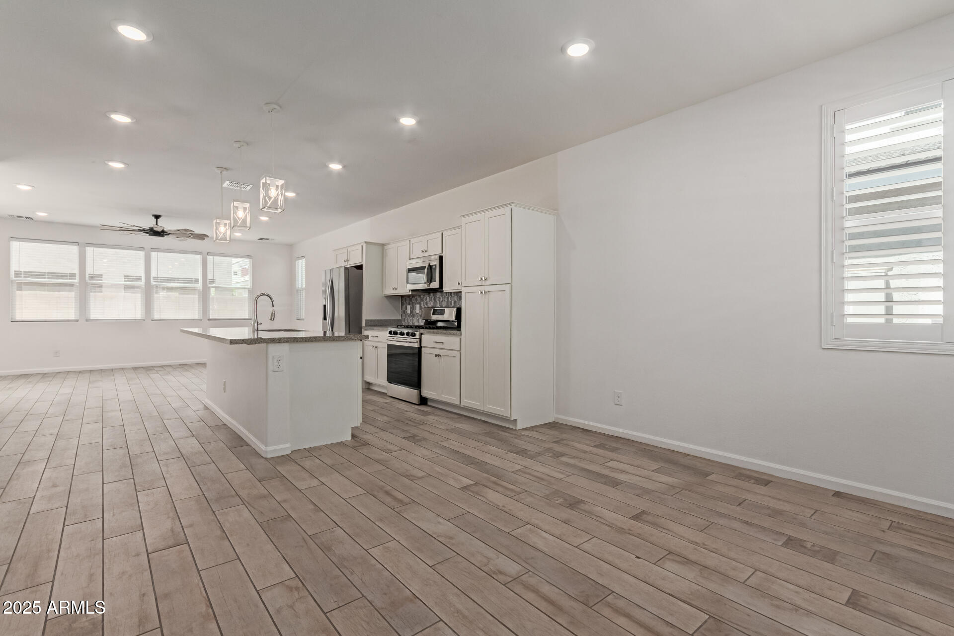 1857 West 22nd Avenue Apache Junction, AZ 85120 - Photo 3 of 32 04 - 22nd