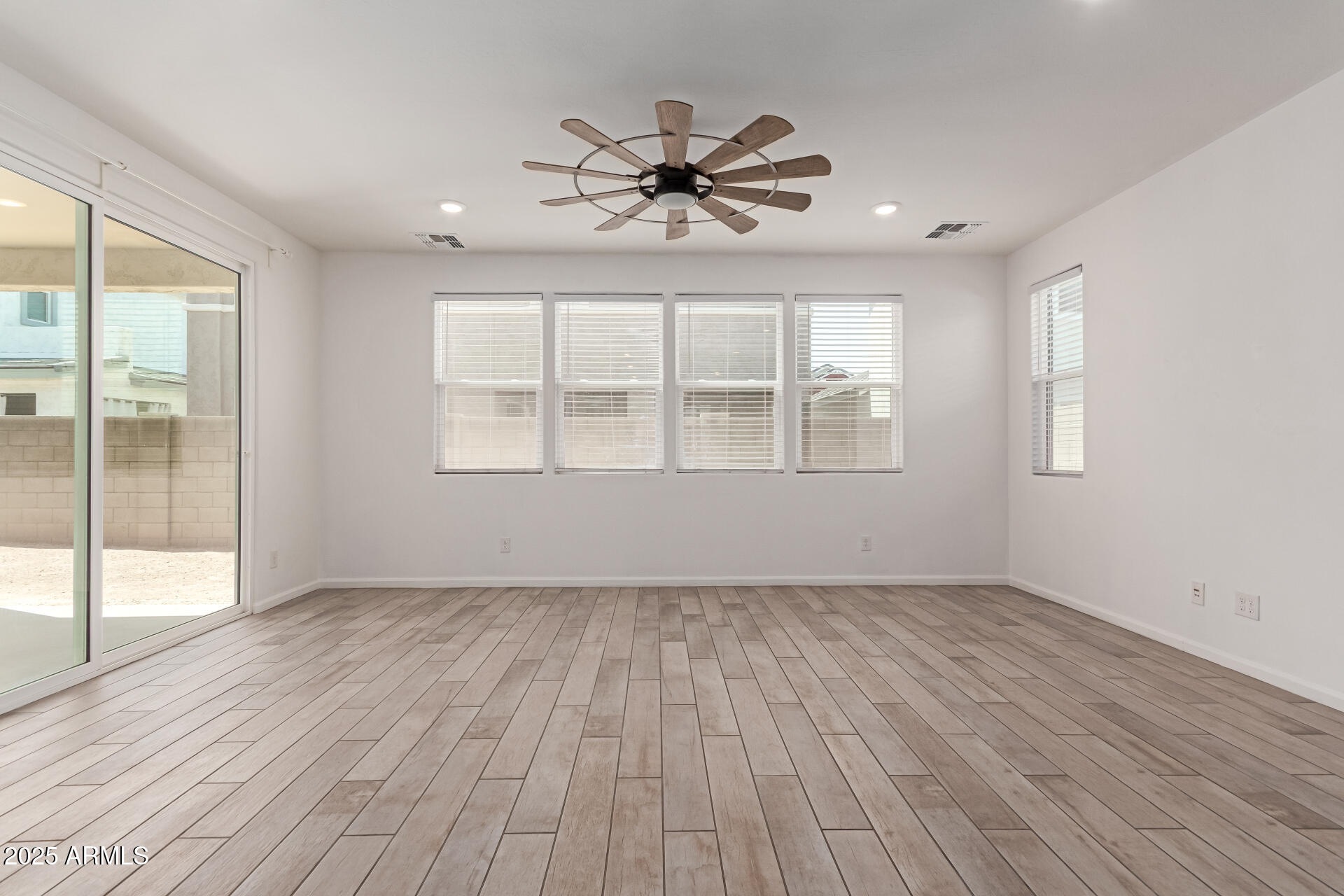 1857 West 22nd Avenue Apache Junction, AZ 85120 - Photo 9 of 32 10 - 22nd