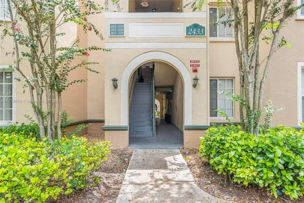 $300,000 | 2433 Centergate Drive, Unit 102, Miramar, FL 33025