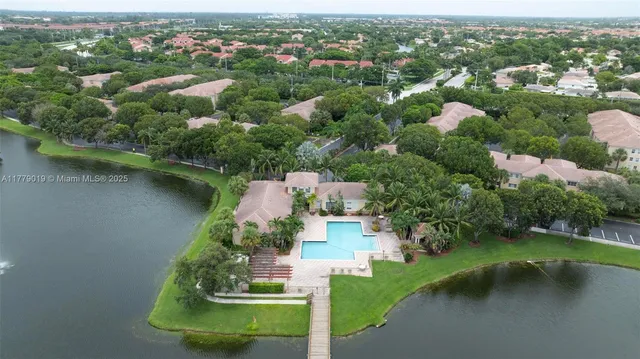 $315,000 | 2433 Centergate Drive, Unit 102, Miramar, FL 33025