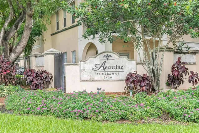 $315,000 | 2433 Centergate Drive, Unit 102, Miramar, FL 33025